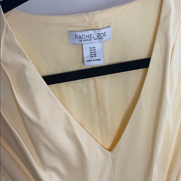 New Butter Yellow V Neck Knee Length Dress Sz 10 with pockets - Picture 3 of 4